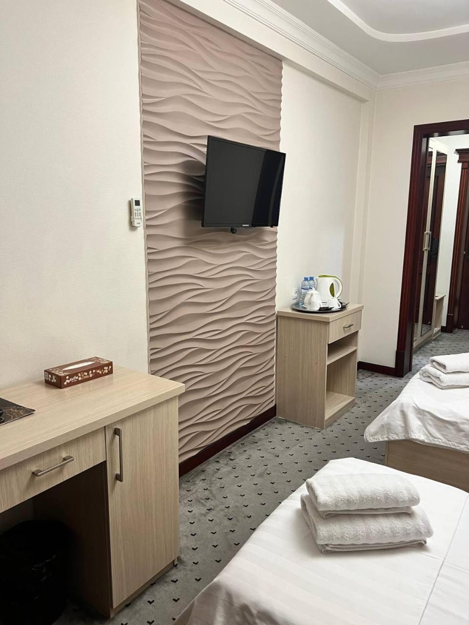 Orzu Hotel ナマンガン エクステリア 写真